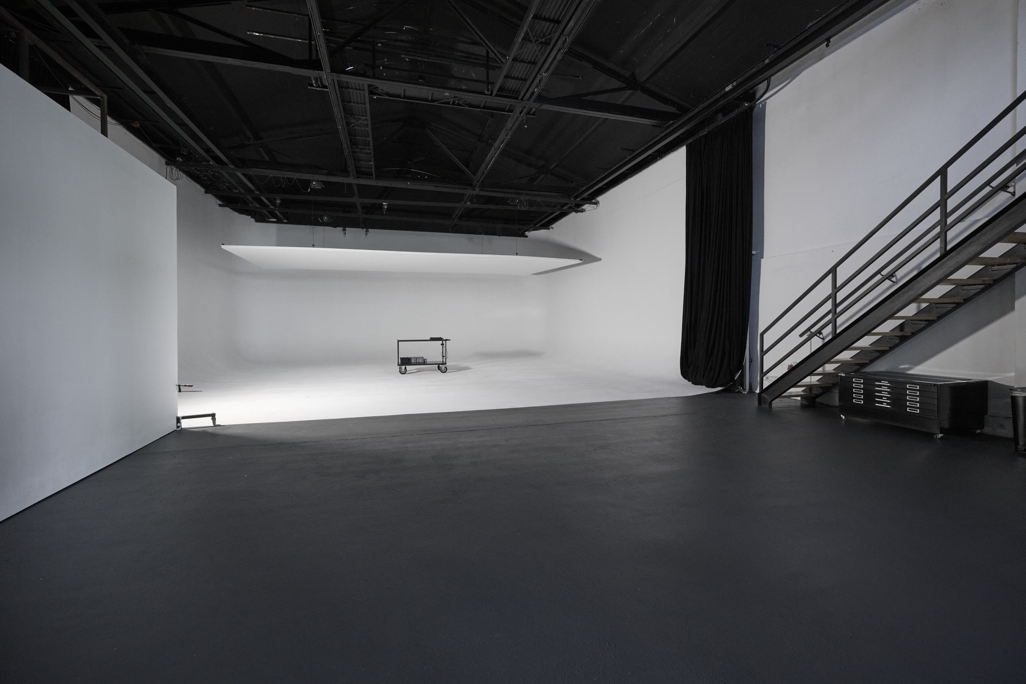 zveistudios-filmproduktion-location-fotostudio-fotograf-düsseldorf-0515