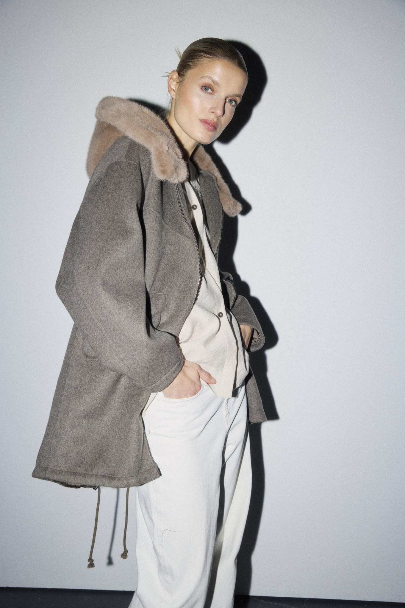 zveistudios_foto_film_fashionphotography_blone_modefotografie 3