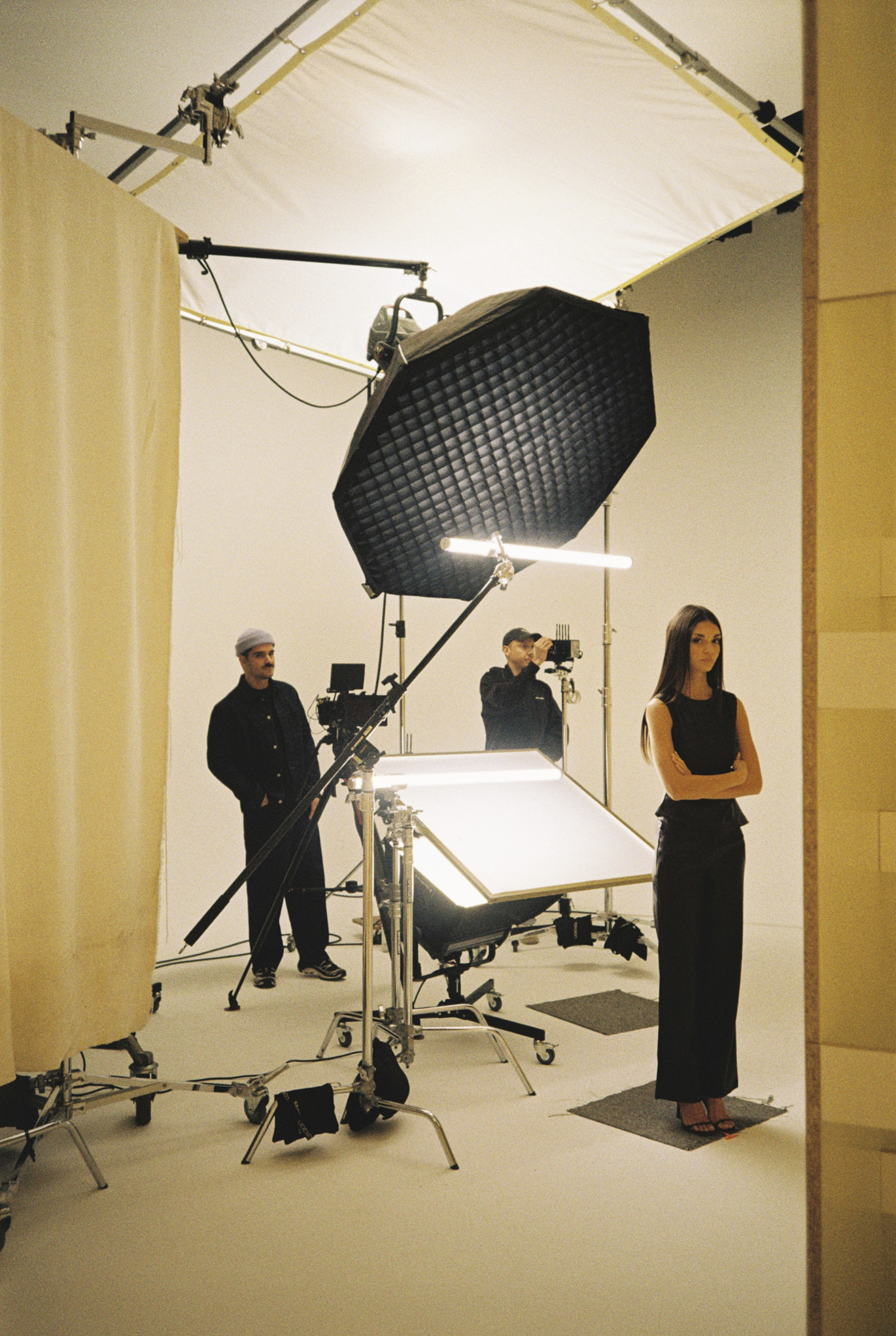 zveistudios_foto_film_tvcproduction_filmproduction_neqi_hair 10