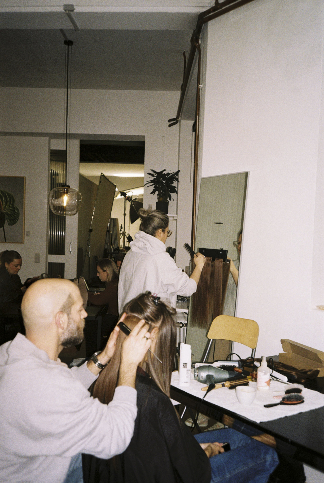 zveistudios_foto_film_tvcproduction_filmproduction_neqi_hair 6